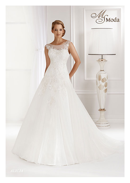 wedding dresses in Lebanon, weddings in Lebanon, wedding gowns in Lebanon, Lebanon wedding dresses, Lebanese brides